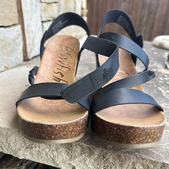 Blowfish Malibu Hydra black strappy sandals w/cork wedge heel Sz-9. Q - Picture 3 of 16